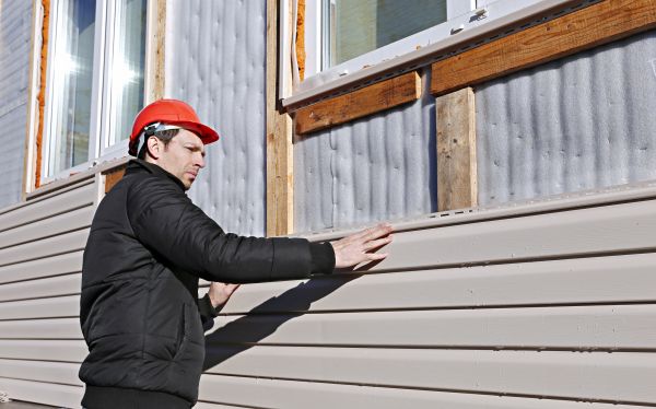 Cost of Vinyl Cladding Repair in Marysville